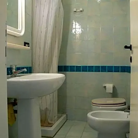 Casanoemi 1 Bed and Breakfast Κάλιαρι