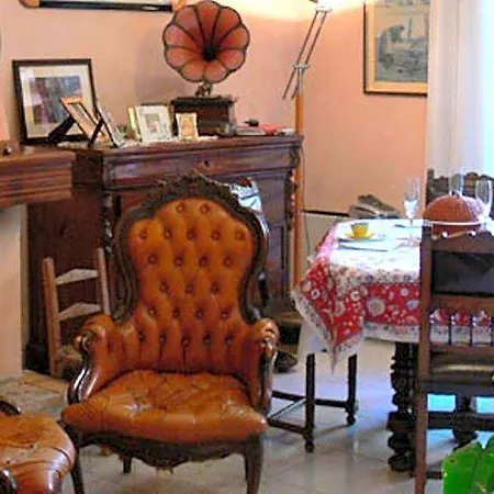 Casanoemi 1 Couette-café 4*