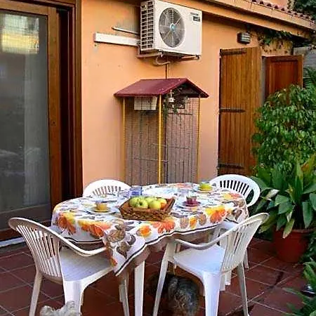 Casanoemi 1 Couette-café Cagliari
