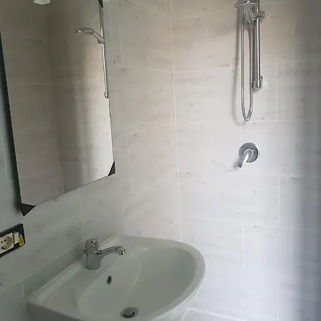 Casanoemi 1 Nocleg ze śniadaniem 4*